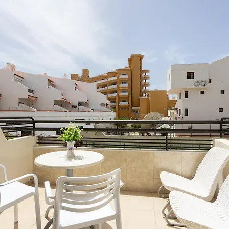 شقة Bright Steps From Puerto Colon